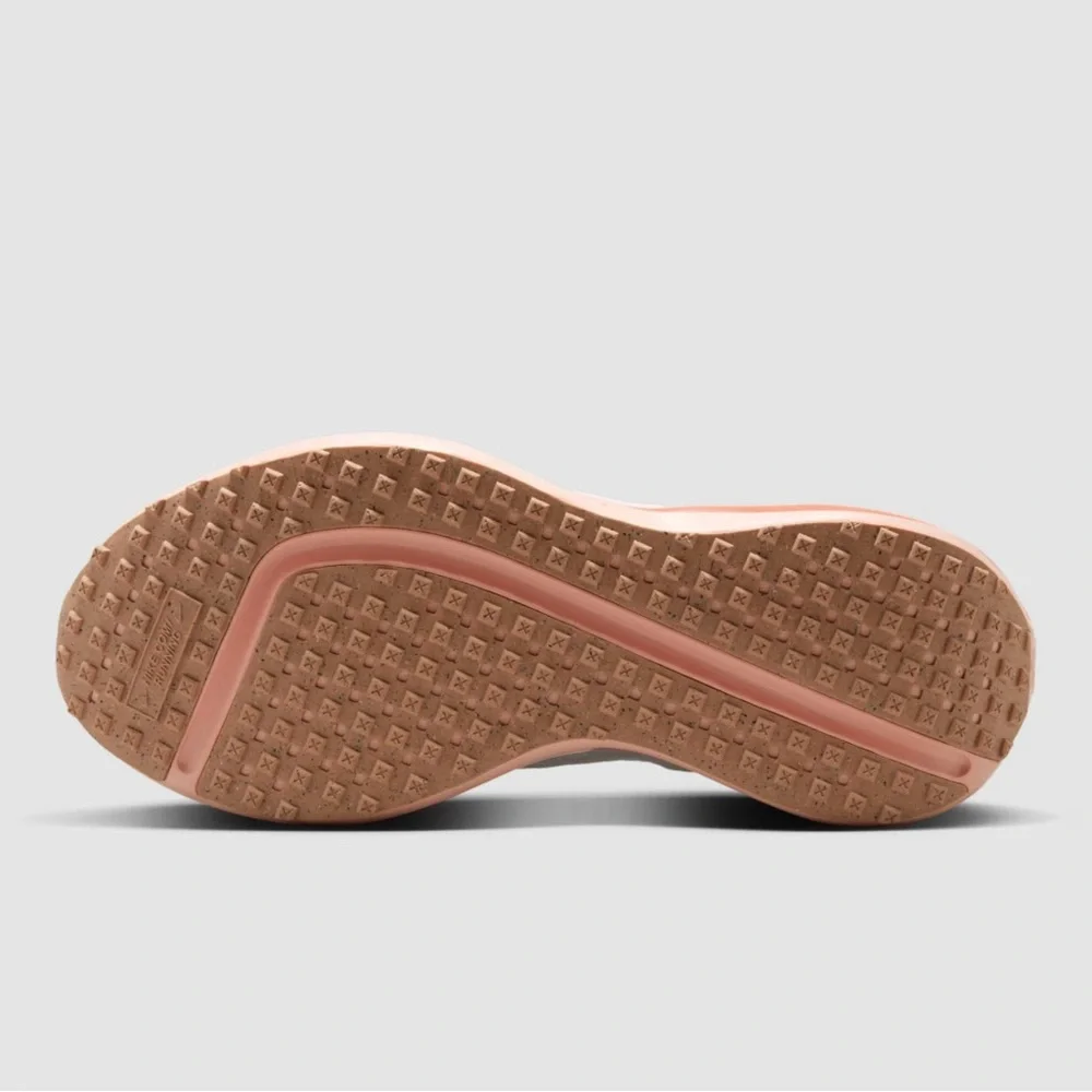 Nike Women's Interact Run Shoes - Picture 3 of 13